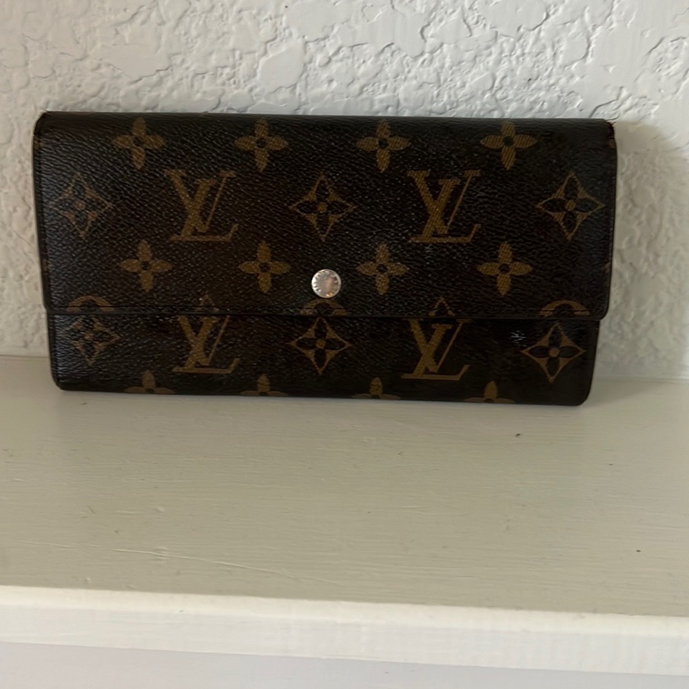 Real Louis vuttion small wallet